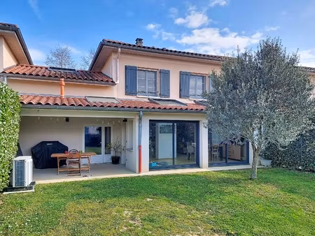 maison 5 pièces - 114 m²