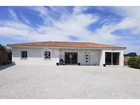 vente maison 6 pièces 121 m² à neuillac (17520)  199 000 €