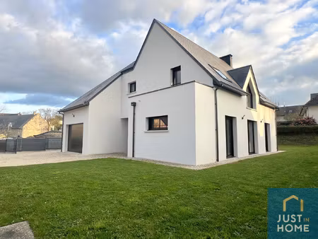 maison contemporaine à fontaine-étoupefour