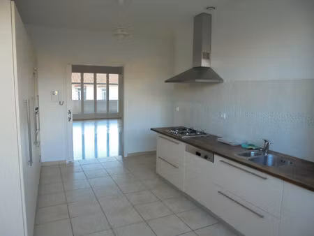 location appartement 7 pièces 185 m² à saint-étienne (42000)