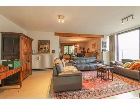 alleenstaande bungalow met tuin!