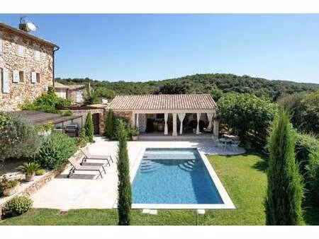 maison de luxe à vendre à uzès : 700 000 € | 369m²