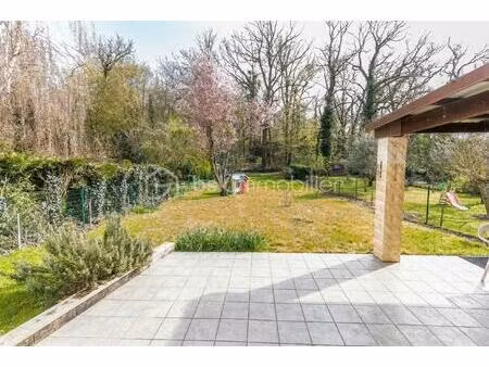 maison de 98 m² à vert-le-grand