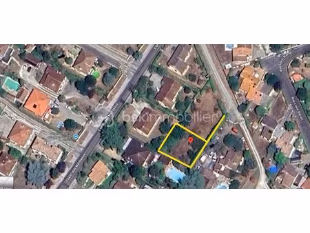 lotissement de 721 m² à villeneuve-tolosane