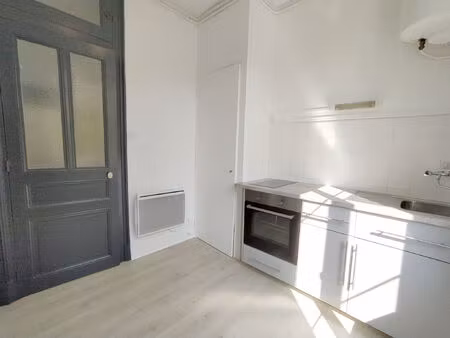 location appartement 1 pièce 31 m² à grenoble (38000)