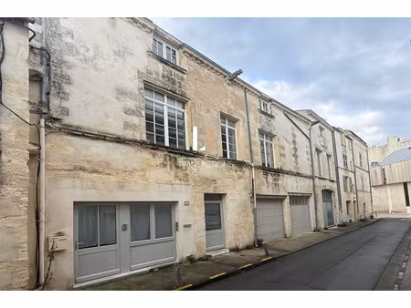 préfecture - immeuble avec deux spacieux appartements