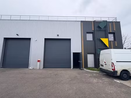 location local d'activités saint priest 69800