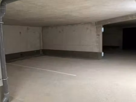 parking - 14 m²