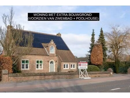 prachtige ruime villa met naastliggende bouwgrond!