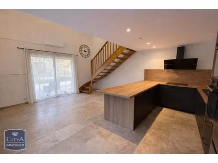 annonce location maison 3 pièces de 65m2 à theziers (30390) - paruvendu.fr ref 99278532820