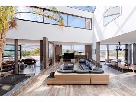 achat : maison (13180)