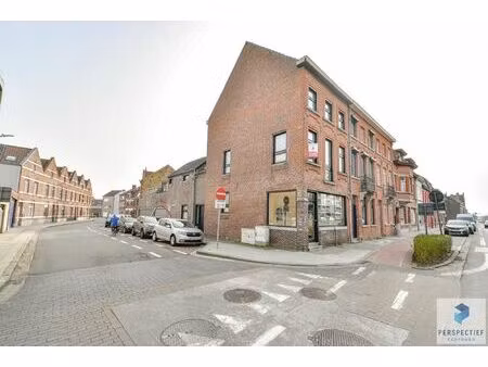 lichtrijk appartement met 3 slaapkamers  garage en terras
