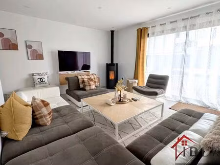 vente maison 4 pièces 130 m² oyonnax (01100)