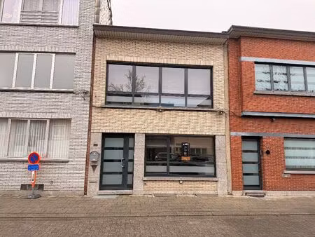 verzorgd gelijkvloers appartement met tuin  op een rustige ligging te lier!