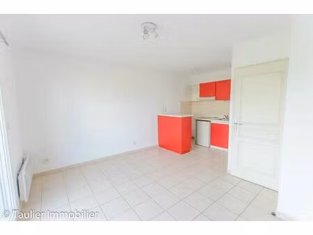 vente appartement 2 pièces 33m2 saint-marcellin 38160 - 81000 € - surface privée