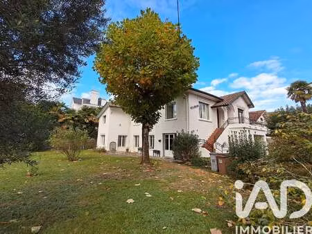 vente maison à pau (64000) : à vendre / 230m² pau