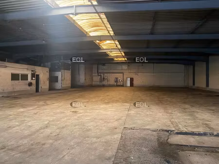 a louer - entrepôt avec bureaux de 1 749 m² à noisiel (77)