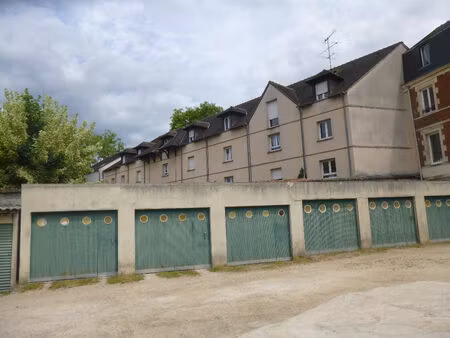 location parking epernon 28230