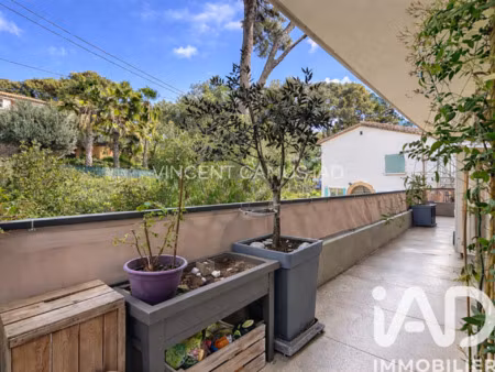 vente appartement 3 pièces à sanary-sur-mer (83110) : à vendre 3 pièces / 70m² sanary-sur-