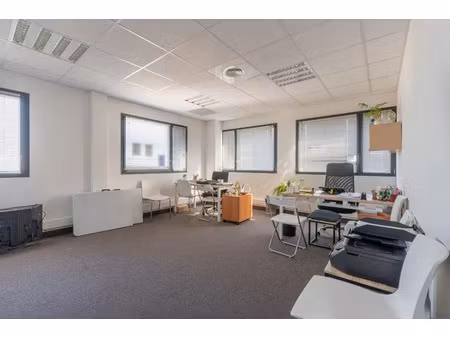 location bureau 1 pièce 32 m² à montpellier (34070)