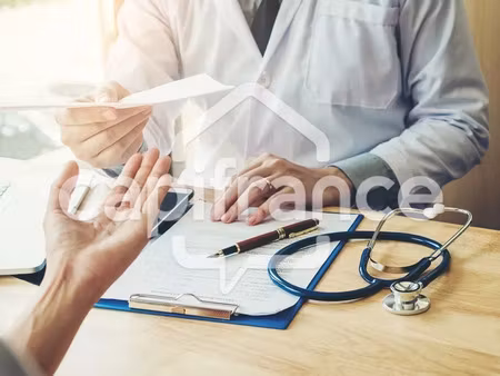 location commerce 5 pièces 80 m² à castelnau-le-lez (34170)