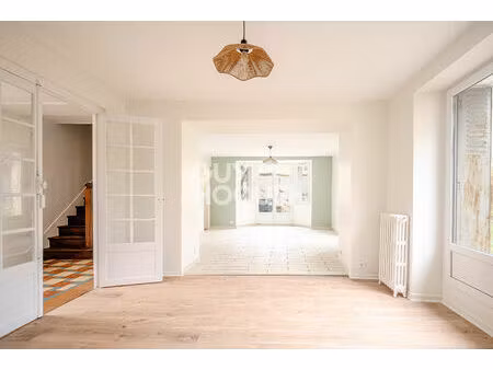 maison de charme en plein coeur de coye-la-forêt avec jardin  terrasse et garage