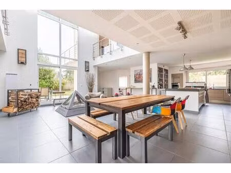 maison de 10 pièces de 271 m² à quincy-sous-sénart