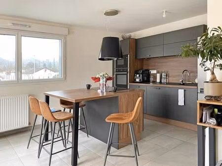 location appartement 3 pièces 65 m² à billère (64140)