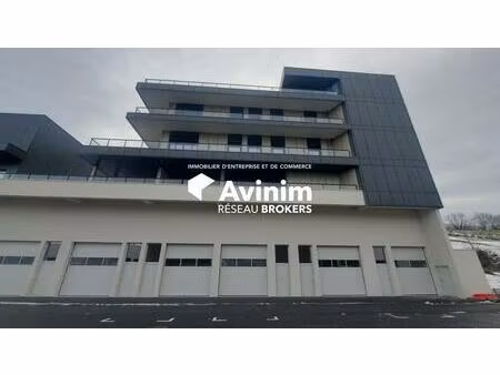 box professionnel neuf à louer - poisy - 99m²