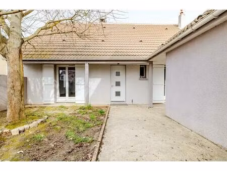 maison de 6 pièces à combs-la-ville