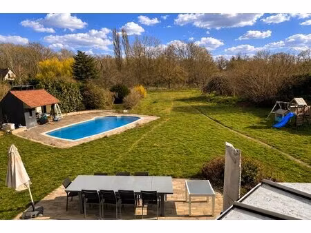 maison d'architecte  6 chambres  piscine et jardin.