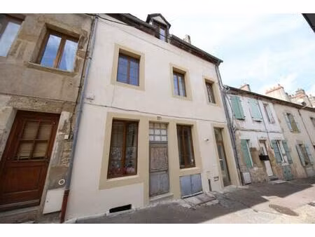 petit immeuble de rapport en centre-ville