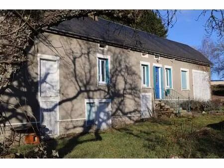 ancienne fermette à vendre sur les hauteurs