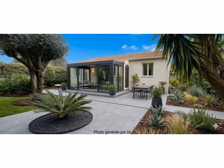 vente maison 4 pièces 110m2 bormes-les-mimosas 83230 - 577600 € - surface privée