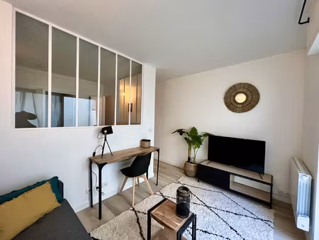 a villeneuve sur lot  t1bis meublé avec terrasse