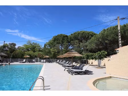 vente local commercial 10 pièces 700m2 la crau 83260 - 360000 € - surface privée