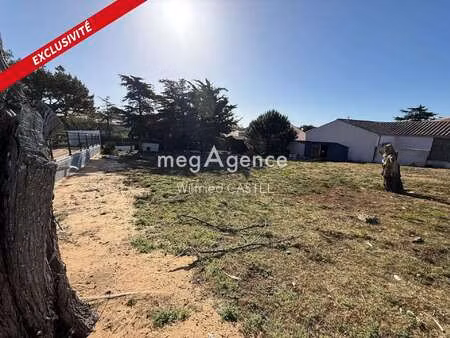 vente terrain à bretignolles-sur-mer (85470) : à vendre / 520m² bretignolles-sur-mer