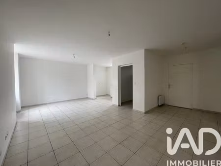 vente appartement 3 pièces à la roche-derrien (22450) : à vendre 3 pièces / 79m² la roche-