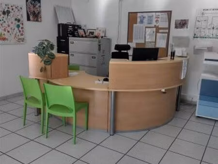 location local commercial 250m2 perpignan 66000 - 2600 € - surface privée