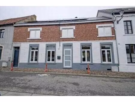 ce n'est pas un château....mais quel bijou !