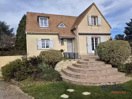 maison traditionnelle 128 m2 à dammartin avec terrain de 1 263 m2