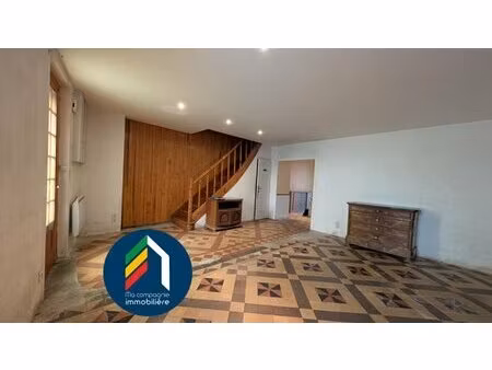 maison de bourg grand terrain constructible