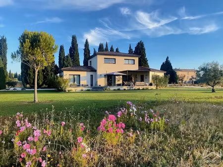 vente maison 7 pièces 176 m² à sainte-cécile-les-vignes (84290)  645 000 €