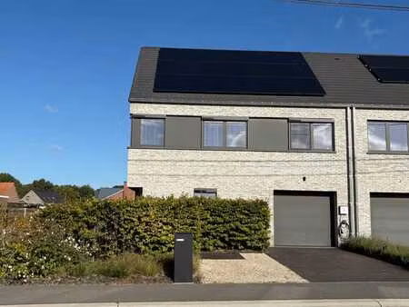 maison spacieuse prête à emménager – e8 exceptionnel