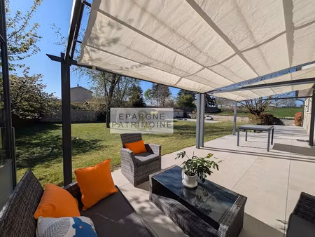 vente propriété 6 pièces 177 m² à colombier-saugnieu (69124)  629 000 €