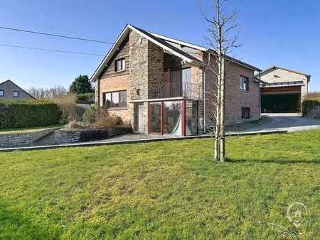 maison rénovée à vendre avec un entrepôt à baillonville