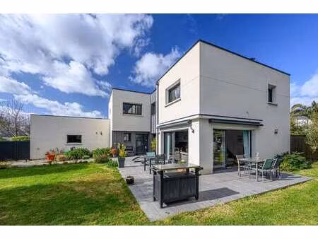 vente maison à arradon (56610) : à vendre / 192m² arradon