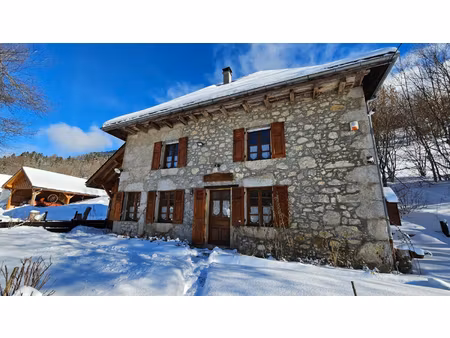 maison de caractères dans le massif de la charteuse
