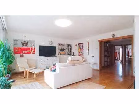 appartement 4 chambres avec garage à charleroi