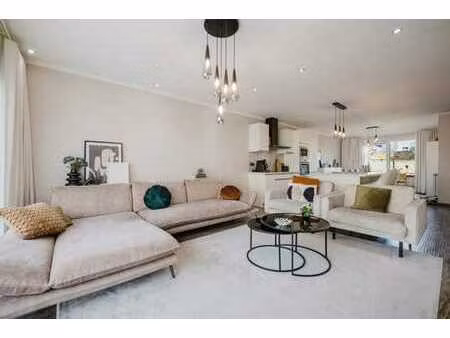 lichtrijk appartement met 3 slaapkamers en 2x terras te gent